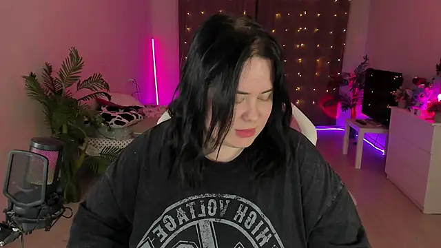 Snapshot of Akemi_BBW chatting on September 8, 2025, 4:39 pm Akemi BBW online show from September 8, 2025, 4:39 pm