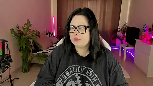 Snapshot of Akemi_BBW chatting on September 13, 2025, 9:09 am Akemi BBW online show from September 13, 2025, 9:09 am