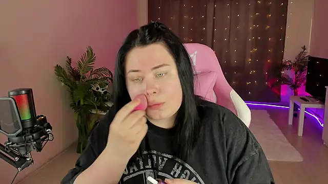 Snapshot of Akemi_BBW chatting on September 20, 2025, 2:07 pm Akemi BBW online show from September 20, 2025, 2:07 pm