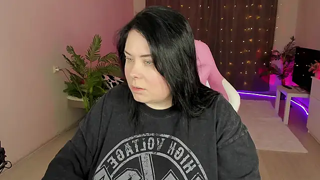 Snapshot of Akemi_BBW chatting on September 24, 2025, 5:16 pm Akemi BBW online show from September 24, 2025, 5:16 pm