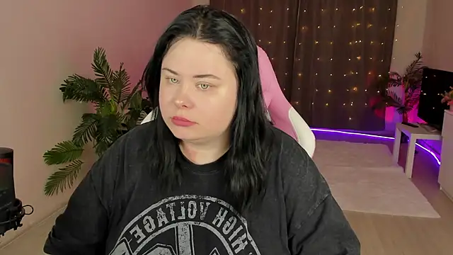 Snapshot of Akemi_BBW chatting on September 25, 2025, 5:49 pm Akemi BBW online show from September 25, 2025, 5:49 pm