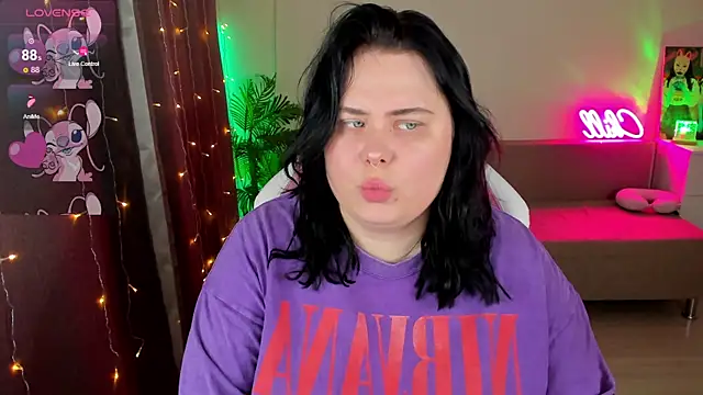 Snapshot of Akemi_BBW chatting on November 14, 2025, 12:59 pm Akemi BBW online show from November 14, 2025, 12:59 pm