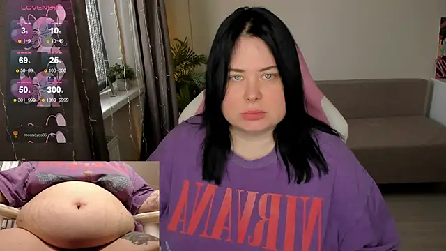 Snapshot of Akemi_BBW chatting on December 1, 2025, 7:13 am Akemi BBW online show from December 1, 2025, 7:13 am