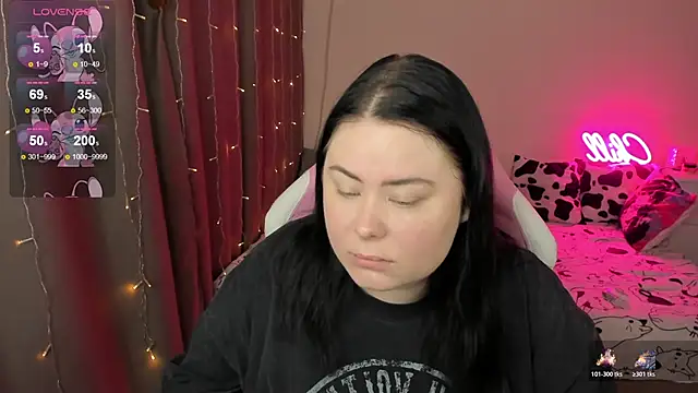 Akemi BBW online show from February 4, 2026, 4:29 am