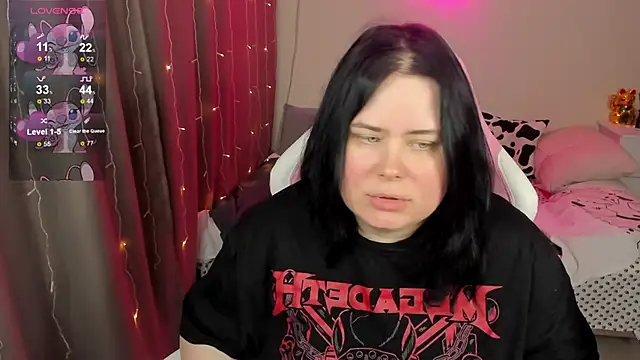 Akemi BBW online show from March 26, 2026, 4:18 am