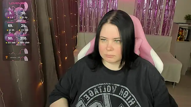 Snapshot of Akemi_BBW chatting on May 2, 2026, 11:48 am Akemi BBW online show from May 2, 2026, 11:48 am
