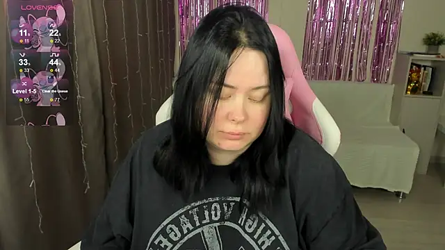 Snapshot of Akemi_BBW chatting on May 9, 2026, 8:52 am Akemi BBW online show from May 9, 2026, 8:52 am