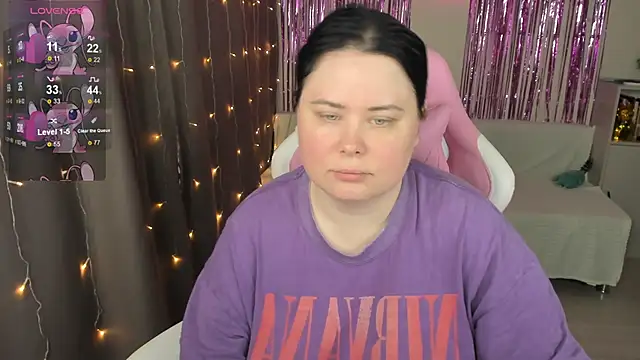 Snapshot of Akemi_BBW chatting on May 15, 2026, 7:48 am Akemi BBW online show from May 15, 2026, 7:48 am