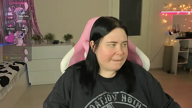Snapshot of Akemi_BBW chatting on June 2, 2026, 5:59 pm Akemi BBW online show from June 2, 2026, 5:59 pm