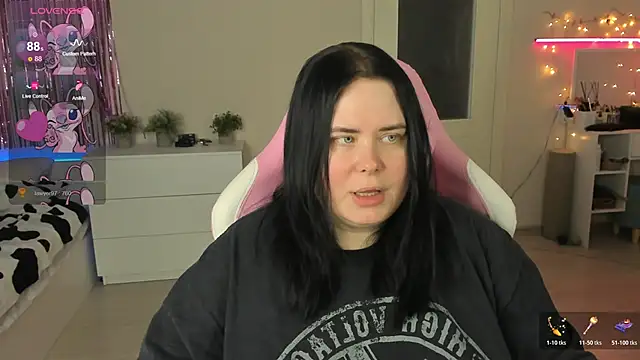 Snapshot of Akemi_BBW chatting on June 3, 2026, 10:29 am Akemi BBW online show from June 3, 2026, 10:29 am