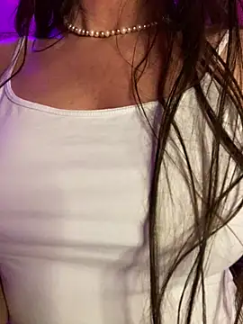 Snapshot of karrola chatting on February 19, 2025, 5:49 pm karrola online show from February 19, 2025, 5:49 pm