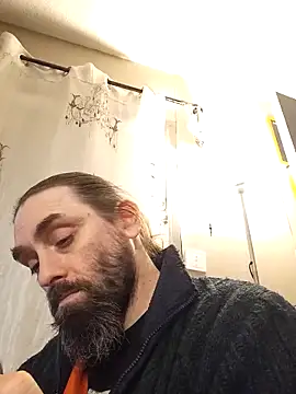 teekoine1 online show from December 1, 2025, 1:10 am