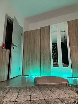 Snapshot of freiiaflower chatting on March 10, 2025, 4:07 am freiiaflower online show from March 10, 2025, 4:07 am