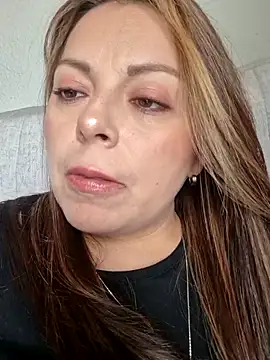 Snapshot of seherlatin chatting on May 17, 2026, 6:37 pm seherlatin online show from May 17, 2026, 6:37 pm