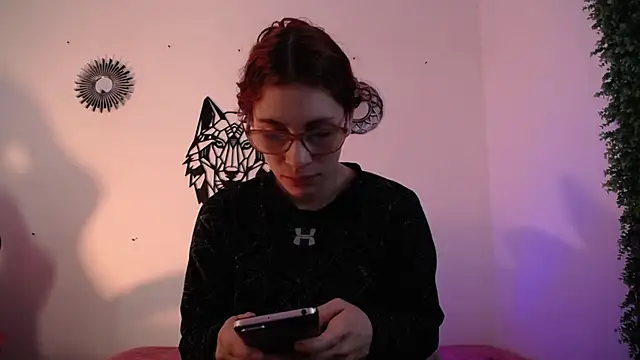 Katy Van online show from December 13, 2025, 8:58 pm