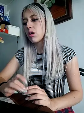 Snapshot of eva-2023 chatting on February 22, 2025, 8:31 pm eva-2023 online show from February 22, 2025, 8:31 pm