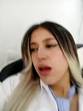 Snapshot of eva-2023 chatting on November 4, 2025, 2:32 am eva-2023 online show from November 4, 2025, 2:32 am