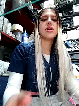 Snapshot of eva-2023 chatting on November 11, 2025, 6:08 pm eva-2023 online show from November 11, 2025, 6:08 pm