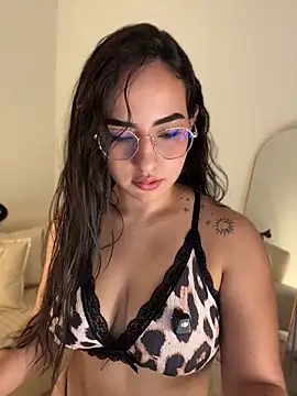 Snapshot of anniesweet02 chatting on May 28, 2026, 1:19 pm anniesweet02 online show from May 28, 2026, 1:19 pm