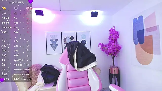 Isa reel online show from March 17, 2026, 7:39 pm