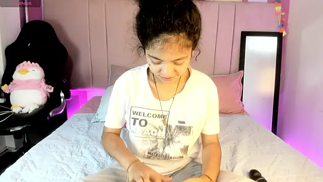 Snapshot of Winnifer_Gonzal chatting on March 14, 2025, 6:53 am Winnifer Gonzal online show from March 14, 2025, 6:53 am