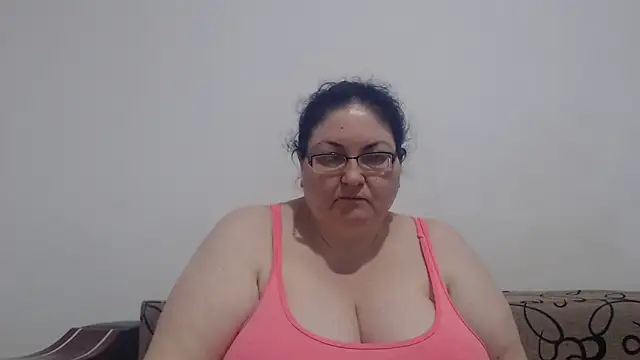 Snapshot of Nykyxo chatting on June 1, 2026, 11:45 am Nykyxo online show from June 1, 2026, 11:45 am