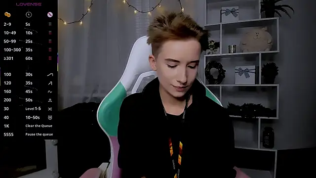  Rein ramm online show from December 14, 2025, 5:18 pm