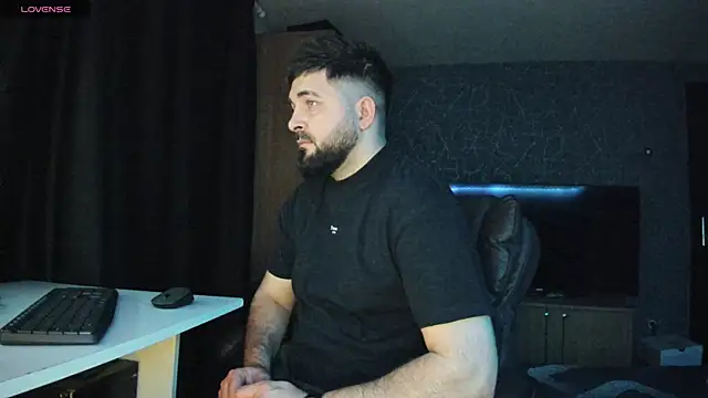 Eduu2322 online show from January 12, 2025, 10:43 pm