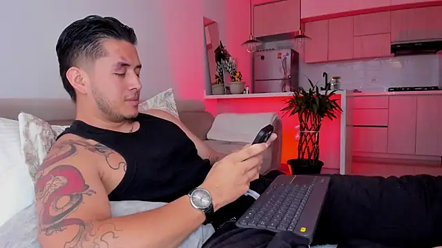 Snapshot of Chriskyle_ chatting on November 20, 2025, 12:49 pm Chriskyle online show from November 20, 2025, 12:49 pm