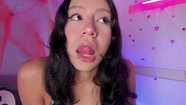 Snapshot of AdammClark1 chatting on October 27, 2025, 9:08 pm AdammClark1 online show from October 27, 2025, 9:08 pm