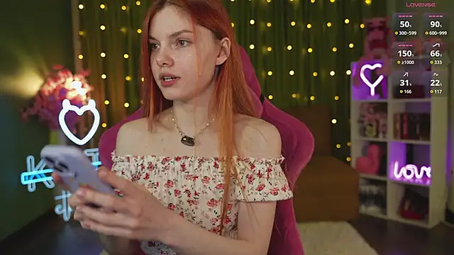 Snapshot of Katy__Ethereal chatting on September 18, 2025, 3:19 am Katy Ethereal online show from September 18, 2025, 3:19 am