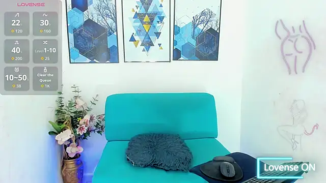 naughty-goddessts online show from January 7, 2026, 12:18 pm