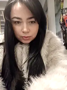 Snapshot of Lia_Roxx chatting on January 13, 2025, 6:49 pm Lia Roxx online show from January 13, 2025, 6:49 pm