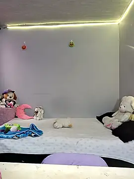 KATYGONZALEZ online show from March 15, 2025, 6:32 pm