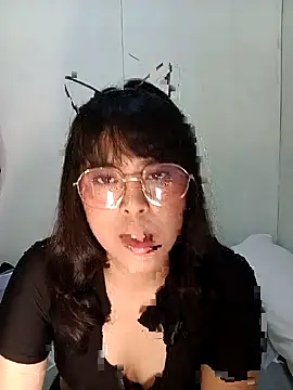 Snapshot of Chall_mee chatting on September 27, 2025, 5:18 pm Chall mee online show from September 27, 2025, 5:18 pm