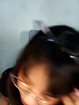 Snapshot of Chall_mee chatting on September 29, 2025, 3:39 pm Chall mee online show from September 29, 2025, 3:39 pm