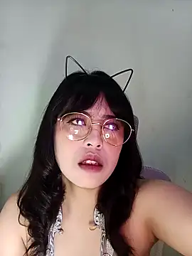 Snapshot of Chall_mee chatting on November 20, 2025, 4:29 pm Chall mee online show from November 20, 2025, 4:29 pm