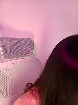 Snapshot of Chall_mee chatting on November 21, 2025, 7:12 pm Chall mee online show from November 21, 2025, 7:12 pm