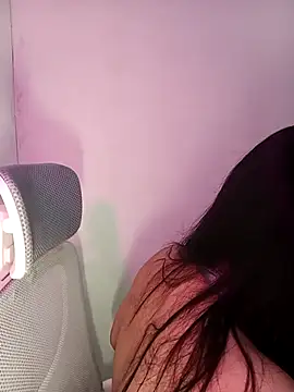 Snapshot of Chall_mee chatting on November 25, 2025, 4:29 pm Chall mee online show from November 25, 2025, 4:29 pm