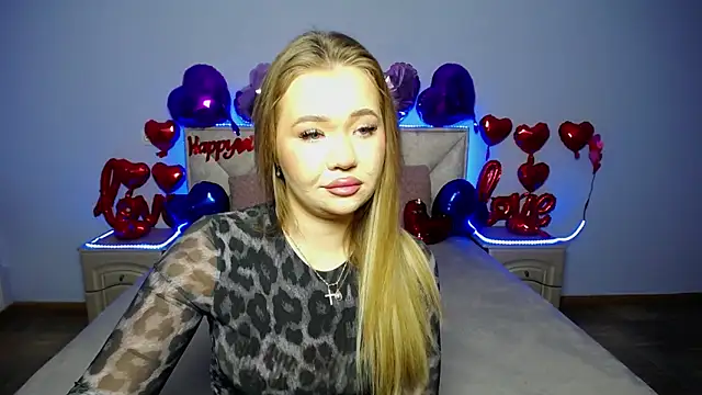 Snapshot of StacyYellig chatting on February 4, 2025, 6:36 am StacyYellig online show from February 4, 2025, 6:36 am