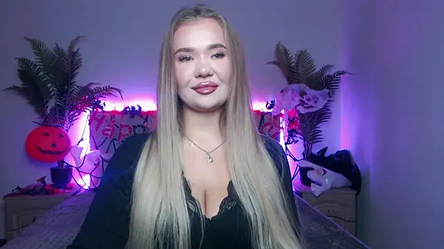 Snapshot of StacyYellig chatting on November 2, 2025, 8:33 pm StacyYellig online show from November 2, 2025, 8:33 pm