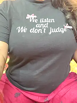 CUTE SOPHIA- online show from November 16, 2025, 11:32 pm