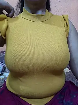 CUTE SOPHIA- online show from May 16, 2026, 2:41 am