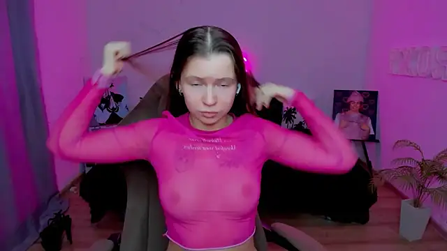 Snapshot of HelloRoxy chatting on November 20, 2025, 10:42 pm HelloRoxy online show from November 20, 2025, 10:42 pm