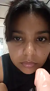 Snapshot of stefanie010 chatting on February 11, 2025, 6:44 pm stefanie010 online show from February 11, 2025, 6:44 pm