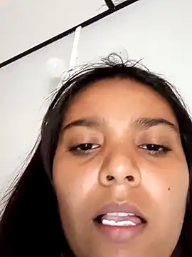 Snapshot of stefanie010 chatting on February 16, 2025, 9:48 pm stefanie010 online show from February 16, 2025, 9:48 pm