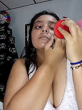 Snapshot of stefanie010 chatting on September 10, 2025, 5:35 pm stefanie010 online show from September 10, 2025, 5:35 pm