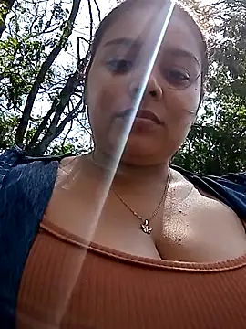 Snapshot of stefanie010 chatting on December 14, 2025, 5:07 pm stefanie010 online show from December 14, 2025, 5:07 pm