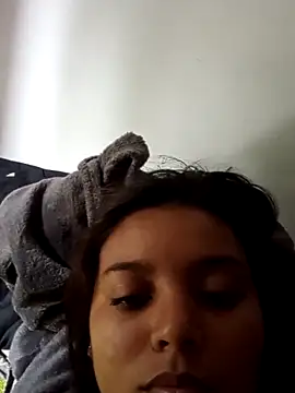 stefanie010 online show from April 5, 2026, 2:58 pm