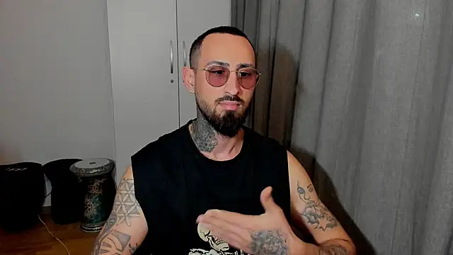 Snapshot of Baddfuckerr chatting on January 21, 2025, 4:27 pm Baddfuckerr online show from January 21, 2025, 4:27 pm